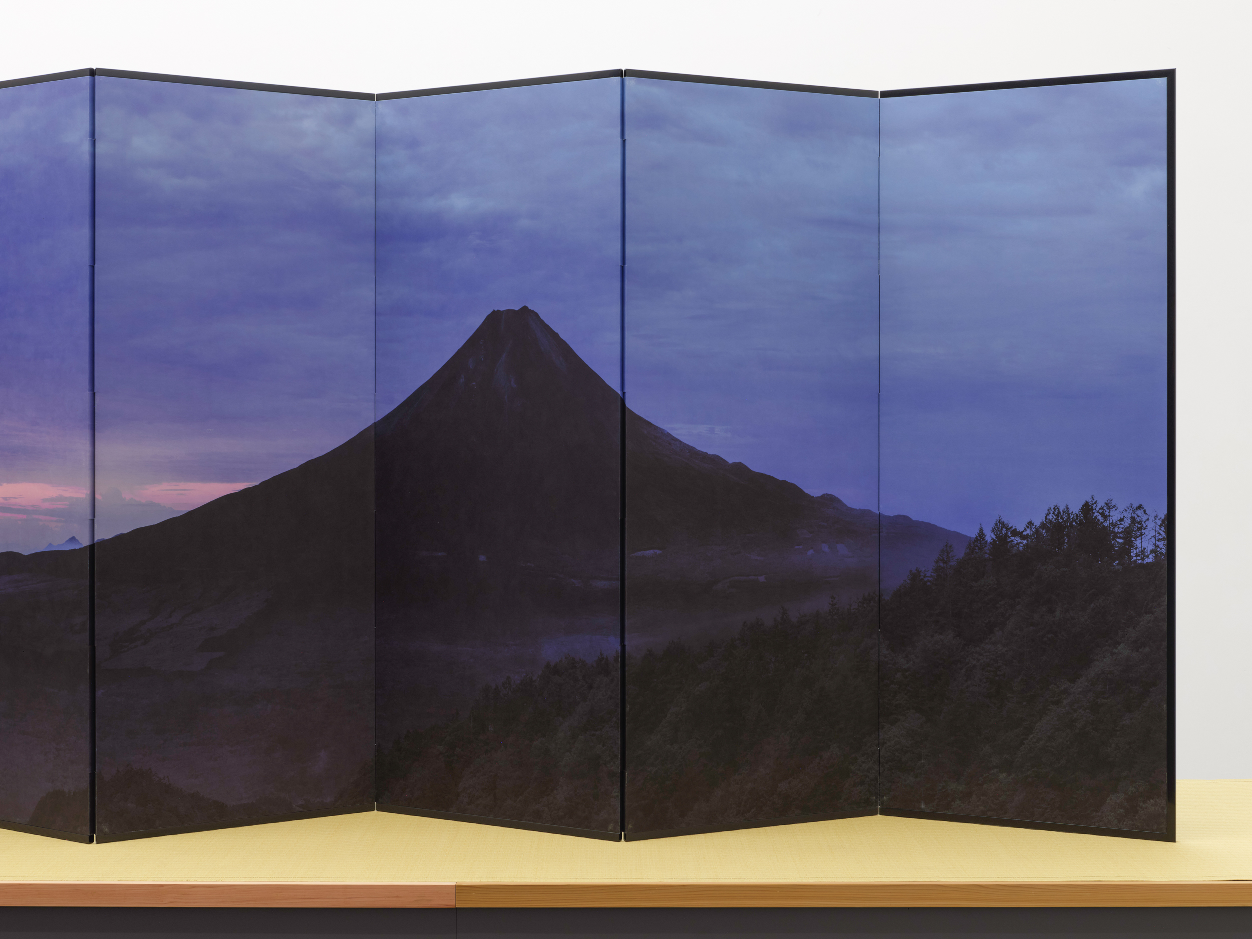 Color image of a folding screen with a color panoramic image of Mount fuji